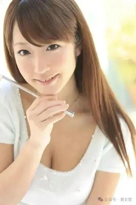 六年烬，情未绝